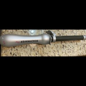 Beachwaver rotating curling iron